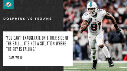 The Dolphins Completed a Pass That Defies Logic Against the Texans