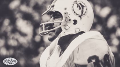 Hall Of Famer Larry Csonka Reflects On 1972 Dolphins' Perfect