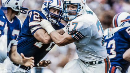 Marino Monday: Dan Marino leads the Dolphins to victory over the undefeated  Chicago Bears - The Phinsider