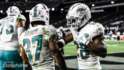 Miami Dolphins inside linebacker Andrew Van Ginkel (43) defends against the  New York Jets during an NFL football game, Sunday, Nov. 21, 2021, in East  Rutherford, N.J. (AP Photo/Adam Hunger Stock Photo - Alamy