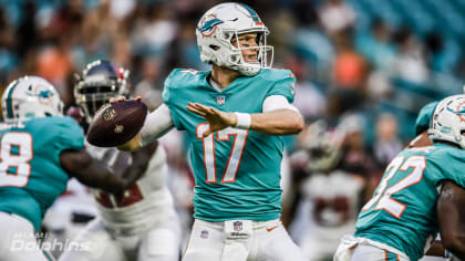 Buccaneers Vs. Dolphins: Ryan Tannehill Impressive In Debut, But Tampa Wins  20-7 - SB Nation Tampa Bay