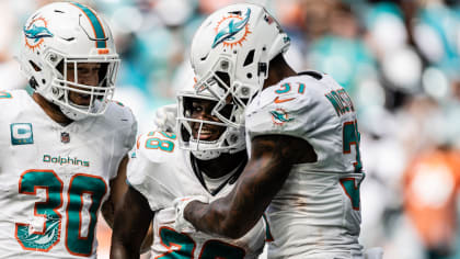 Miami Dolphins wide receiver Jaylen Waddle weaves his way to 26-yard punt  return