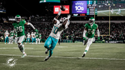 Miami Dolphins wide receiver Tyreek Hill named 2022 First-Team All-Pro -  The Phinsider