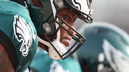 PHILADELPHIA, PA - DECEMBER 04: Philadelphia Eagles offensive tackle Andre  Dillard (77) sets up to block during the game between the Tennessee Titans  and the Philadelphia Eagles on December 4, 2022 at