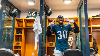 Locker Room Photos Ahead of Vikings Wild Card Matchup