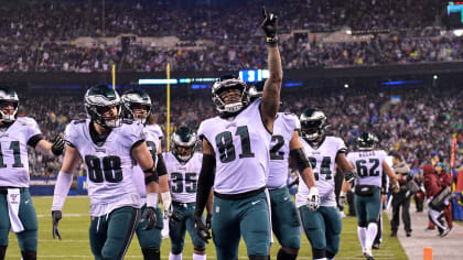 highlight boston scott puts giants in spin cycle on slippery 39 yard catch and run