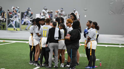 Video Seattle Seahawks sponsor girls' flag football at public schools - ABC  News