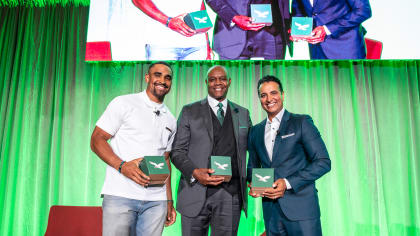 Eagles Nation on X: Jalen Hurts and Randall Cunningham swapping jerseys at  an #Eagles event last week. 🦅  / X