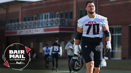 Jake Matthews of Atlanta Falcons faces cousin Clay Matthews