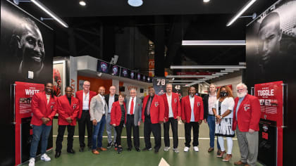 Atlanta Falcons - Falcons greats Steve Bartkowski, Warrick Dunn, Tommy Nobis,  Jeff Van Note and Jessie Tuggle will serve as honorary captains for  Sunday's NFC Championship game! More here: