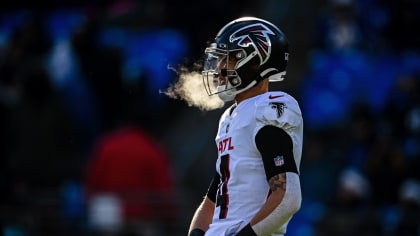 Kyle Pitts: Desmond Ridder grabbing Falcons 'by the reins' as starting  quarterback