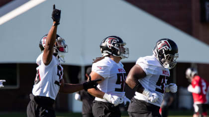 File:Atlanta Falcons training camp scrimmage, July 2016 4.jpg - Wikipedia