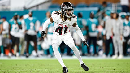 Atlanta Falcons offensive tackle Barry Wesley (69) works during