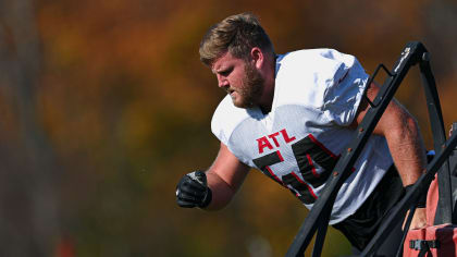 Atlanta Falcons center Drew Dalman (67) lines up during the first half of  an NFL football game against the Cleveland Browns, Sunday, Oct. 2, 2022, in  Atlanta. The Atlanta Falcons won 23-20. (