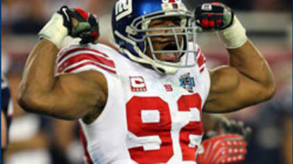 Giants honor Michael Strahan, fans wish he was back on the field