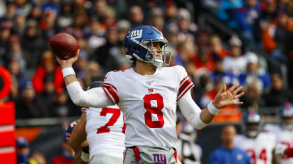 Cowboys start sluggish then pour all the salt on Giants, win 37-18