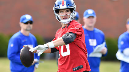 Eli Manning to Davis Webb: 'Please Don't Call Me Sir'