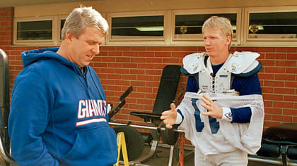 Bill Parcells comes to Siena basketball practice