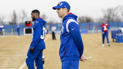 Giants' Brian Daboll honors Damar Hamlin with custom hat, offers prayers:  'He's a tremendous young man'