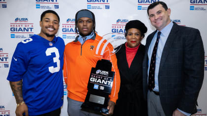 Giants, Dunkin' donate to Passaic County Cougars Youth Football