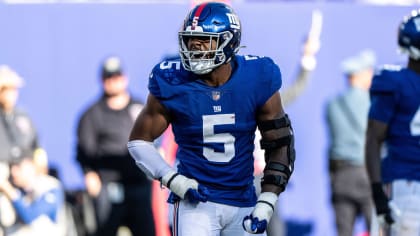 New York Giants defensive end Kayvon Thibodeaux (5) reacts against