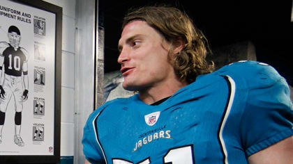 Jacksonville Jaguars - Poz showing off the Jaguars teal uniforms during a  game. Photo gallery: