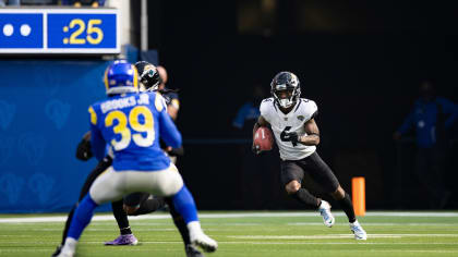 Jacksonville Jaguars Jaydon Mickens returns a kickoff during an NFL  football game against the Atlanta Falcons, Sunday, Nov. 28, 2021, in  Jacksonville, Fla. (AP Photo/Gary McCullough Stock Photo - Alamy