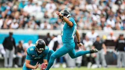 Jaguars rally from 17-0 deficit to beat Raiders 27-20