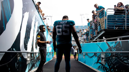 Jaguars center Brandon Linder to have season-ending surgery on his right  knee Florida & Sun News - Bally Sports