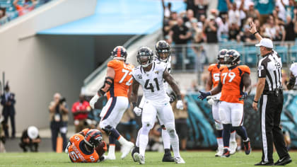 Jacksonville, FL, USA. 19th Sep, 2021. Jacksonville Jaguars quarterback  Trevor Lawrence (16) during 2nd half NFL football game between the  DenverBroncos and the Jacksonville Jaguars. Denver defeated Jacksonville  23-13 at TIAA Bank