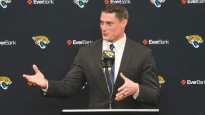 Paul Posluszny quits NFL in tear-filled ceremony: 'I'd rather be a