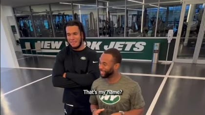 Team Spotlight: The New York Jets Flight Crew's Retro-Inspired