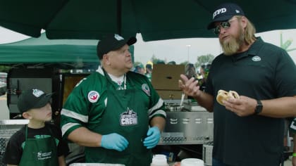 New York Jets and Giants fans tailgate before face off at MetLife