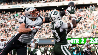 13 September 2010: New York Jets safety Jim Leonhard (36) reacts after a  play during the second half of the Baltimore Ravens vs New York Jets game  at the New Meadowlands Stadium