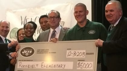 Department of Agriculture  NEW JERSEY DEPARTMENT OF AGRICULTURE HONORS  WINNING EAT RIGHT, MOVE MORE SCHOOL DURING NY JETS GAME