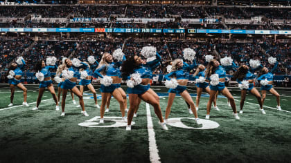 Lions vs. Bills: Cheer Photos