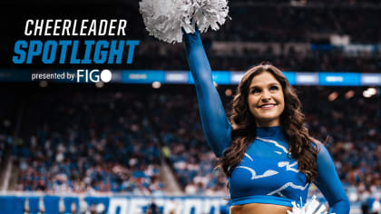 Detroit Lions Cheerleaders thank the fans 