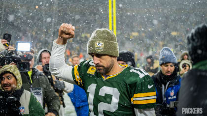 Packers outlast Texans at snowy Lambeau Field