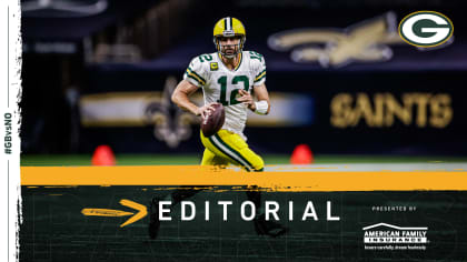 Aaron Rodgers maximizing on his mastery at the line