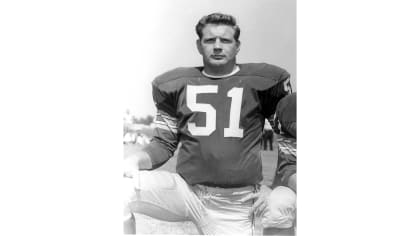 Lot Detail - Jim Ringo Green Bay Packers Thin B/W 8” x 10” Photo