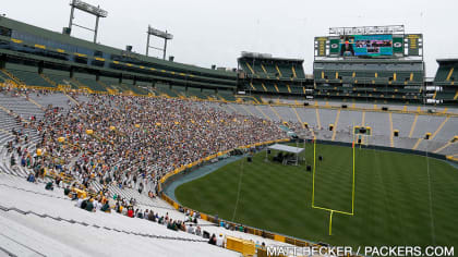 A dream come true': Over 7,800 attend annual Packers shareholders meeting