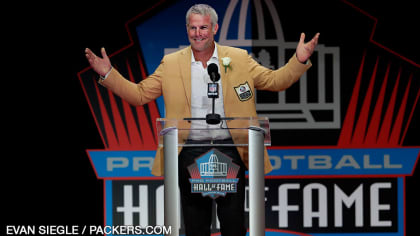 Emotional Brett Favre enters Pro Football Hall of Fame