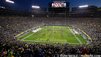 Wild Card Playoff Game – Packers vs Giants at Lambeau Field