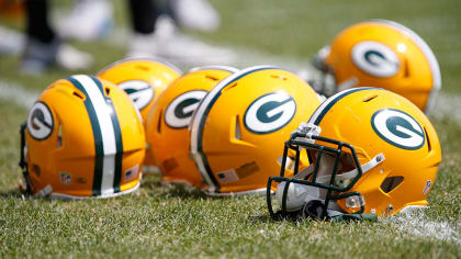 Packers announce roster moves