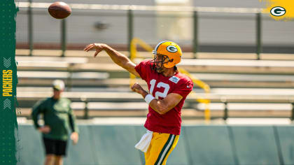 Rodgers returns to practice on limited basis ahead of Packers