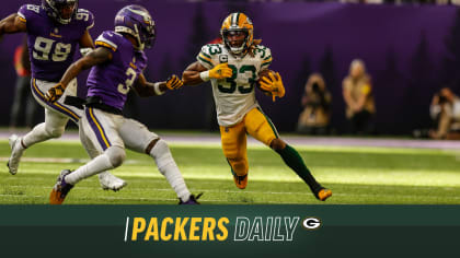 Minnesota Vikings 10-37 Green Bay Packers: Aaron Rodgers stars