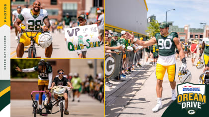 Photos: Packers take one last bike ride to training camp practice