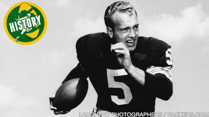 Green Bay Packer, Paul Hornung, goes for the touchdown 1965 Poster