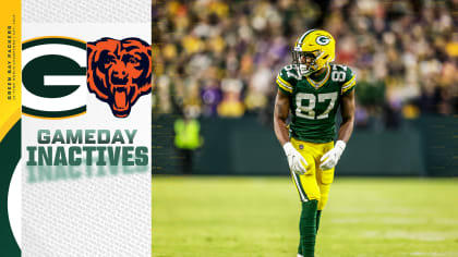 October 24, 2021: Green Bay Packers running back Aaron Jones #33 looks to  the sky before the NFL football game between the Washington Football Team  and the Green Bay Packers at Lambeau