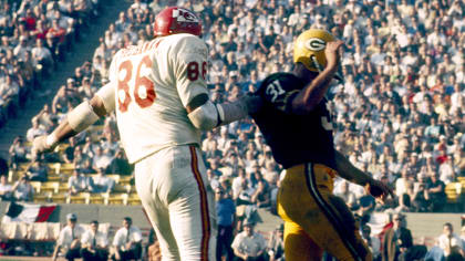 Green Bay Packers Jim Taylor in action, rushing vs Kansas City